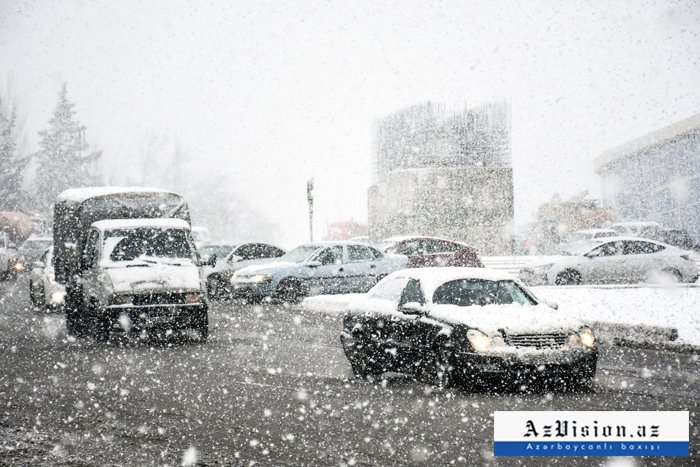    Qar və buzlaşma səbəbindən yollarda 11 qəza olub,    3 nəfər ölüb      