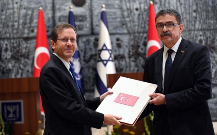 İsrail Prezidenti Türkiyə səfirini qəbul edib  

