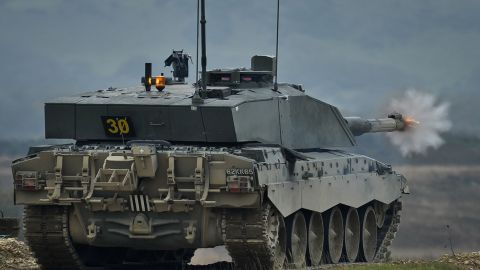 Britaniya "Challenger 2" tanklarını Ukraynaya verəcəyi tarixi açıqladı