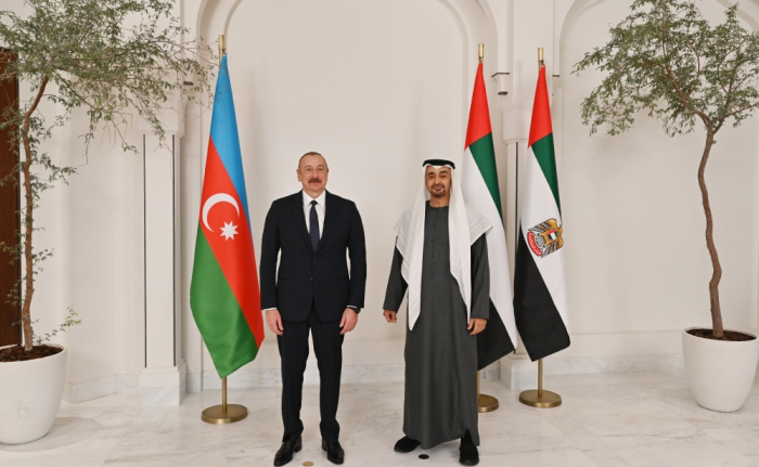  Le président Ilham Aliyev rencontre le président émirati Cheikh Mohammed ben Zayed Al Nahyan - Photos