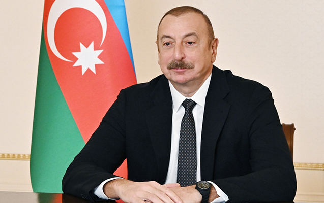 Prezident: "Bu il orta aylıq əməkhaqqının 900 manatdan çox olacağı gözlənilir"
Prezident: "Bu il orta aylıq əməkhaqqının 900 manatdan çox olacağı gözlənilir"