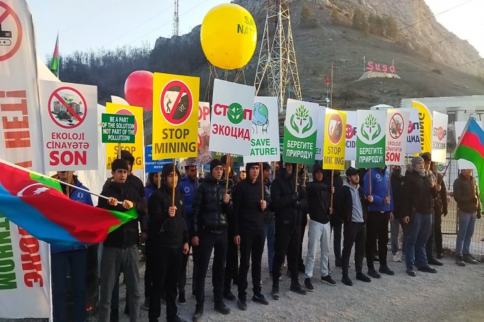Le 32ᵉ jour de manifestations sur la route Latchine-Khankendi