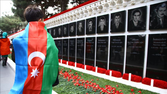  Azerbaiyán conmemora a las víctimas del  "Enero Negro"  