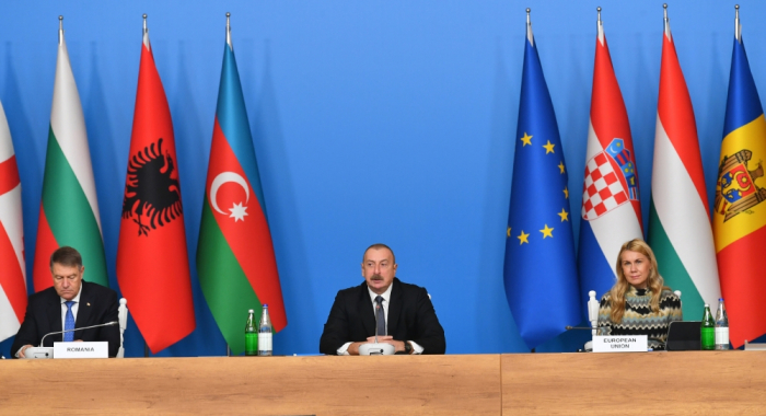   Ilham Aliyev : Nous espérons poursuivre notre coopération productive dans le domaine des énergies renouvelables  