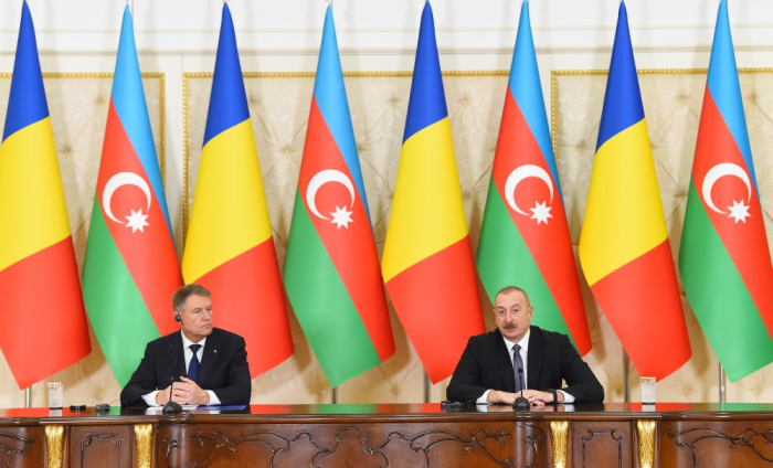  Präsidenten Aserbaidschans und Rumäniens geben Presseerklärungen ab 
