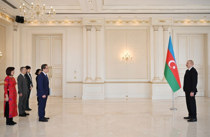  President Ilham Aliyev accepts credentials of incoming ambassador of Vietnam 