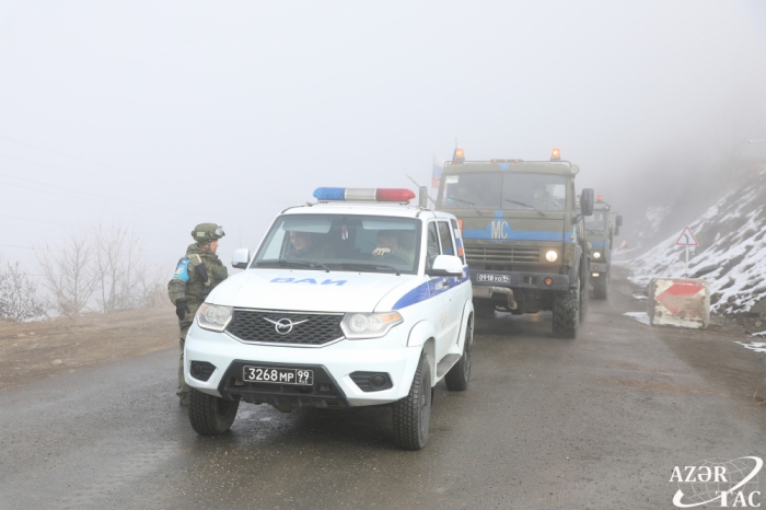   17 vehicles of Russian peacekeepers move freely along Lachin-Khankendi road   