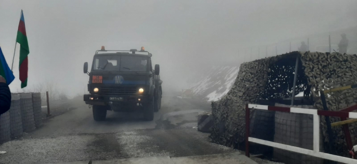   Twenty-nine more vehicles of Russian peacekeepers pass freely along Lachin-Khankendi road   