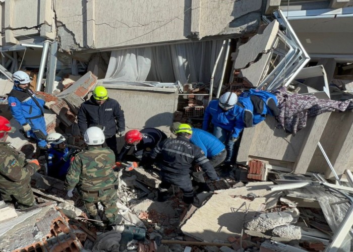   725 Mitarbeiter des Außenministeriums von Aserbaidschan waren an der Beseitigung der Folgen des Erdbebens in der Türkei beteiligt  
