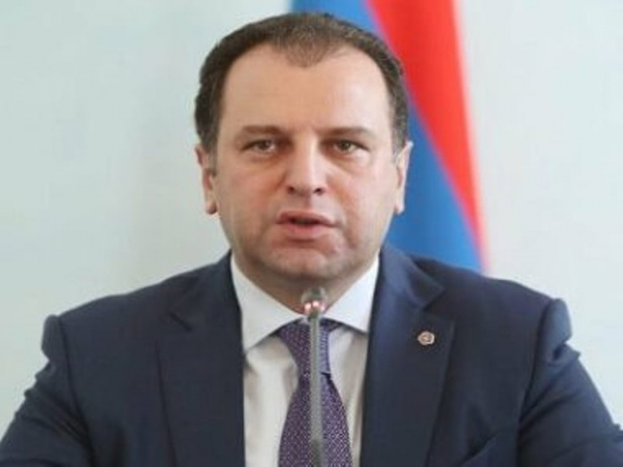   Es wurde beschlossen, den ehemaligen Verteidigungsminister Armeniens zu verhaften  