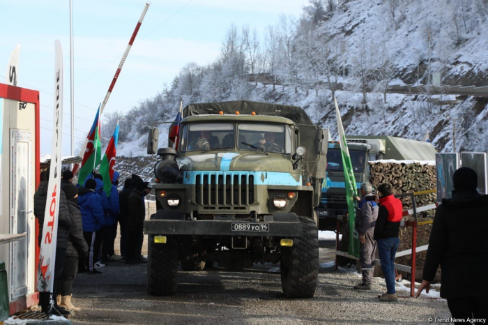 Vehicles of Russian peacekeepers move freely along Azerbaijan