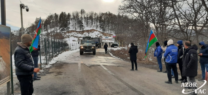   Eleven vehicles of Russian peacekeepers move freely along Lachin-Khankendi road   