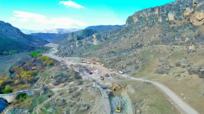 Qubadlı-Eyvazlı avtomobil yolu ilin ikinci yarısı istifadəyə veriləcək
Qubadlı-Eyvazlı avtomobil yolu ilin ikinci yarısı istifadəyə veriləcək