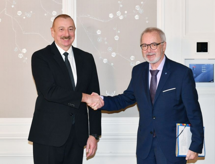 Ilham Aliyev holds meeting European Investment Bank