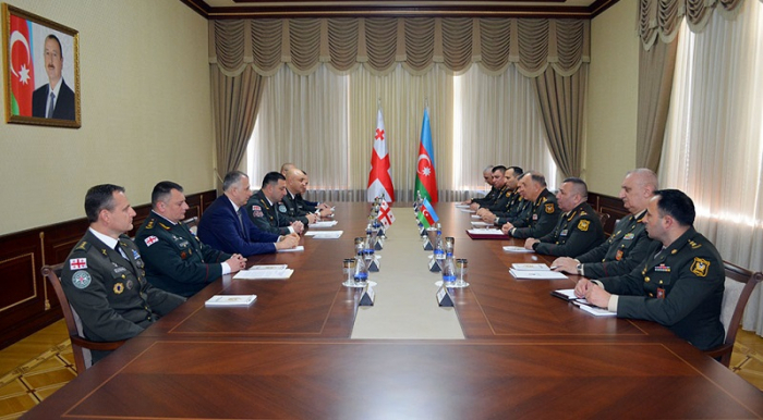   Aserbaidschan und Georgien erwägen Perspektiven für die Entwicklung der militärischen Zusammenarbeit  
