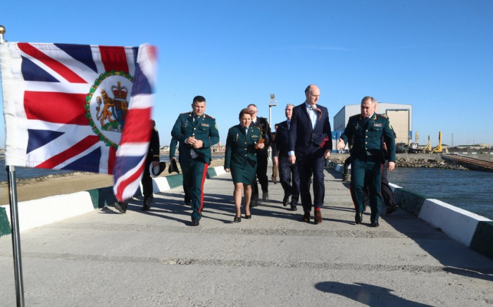  Britischer Minister für Europa und Nordamerika traf in Aserbaidschan ein 