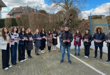 Azerbaijani students visit monument to Khurshidbanu Natavan in Waterloo