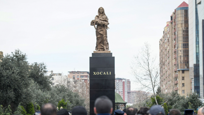 Xocalı soyqırımı qurbanlarının xatirəsi bir dəqiqəlik sükutla yad edilib
Xocalı soyqırımı qurbanlarının xatirəsi bir dəqiqəlik sükutla yad edilib