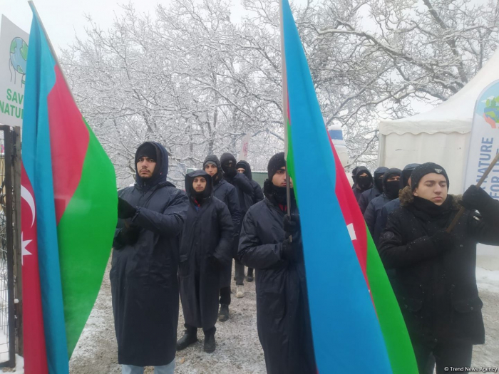 Azerbaijani eco-activists continues peaceful protest on Lachin-Khankendi road