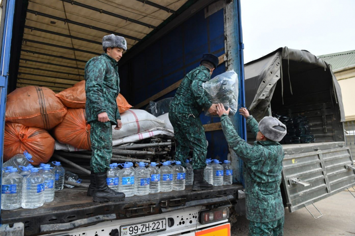   El Servicio Estatal Fronterizo de Azerbaiyán envía otro lote de ayuda humanitaria a Türkiye  
 