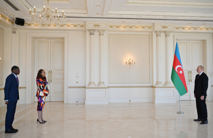  Presidente de Azerbaiyán recibe las credenciales del Embajador entrante de Ghana 