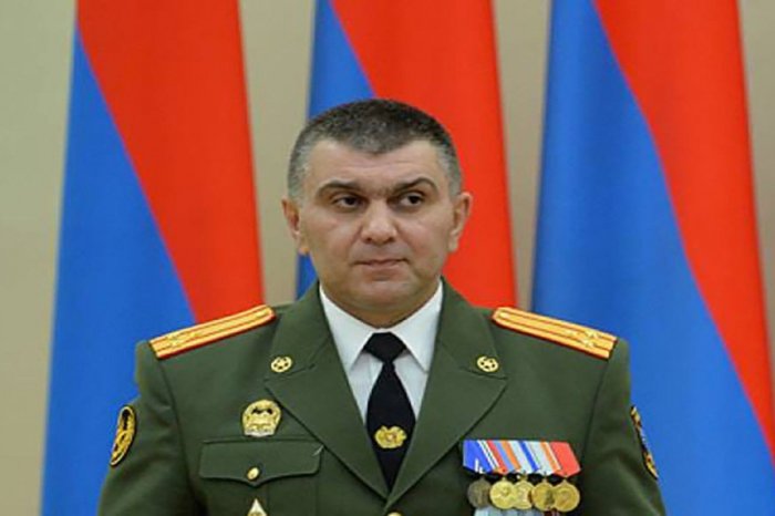 Məhkəmə generalı azad etdi,  kütlə "Nikol satqındır!" qışqırdı  