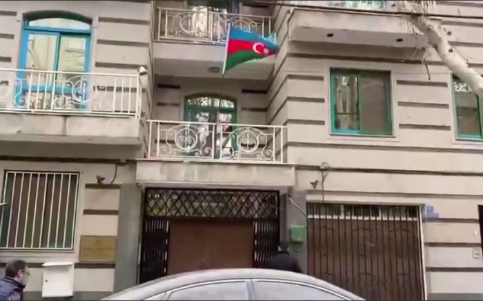    Bir qrup din xadimi İrandakı səfirliyimizə edilən terroru pisləyib   