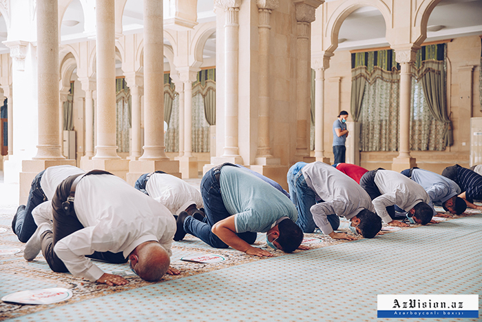 Azərbaycandakı bütün məscidlərdə Xocalı soyqırımının qurbanları yad edilib Azərbaycandakı bütün məscidlərdə Xocalı soyqırımının qurbanları yad edilib