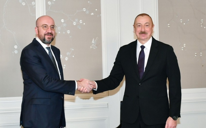   Presidente Ilham Aliyev se reúne con el Presidente del Consejo de la Unión Europea  