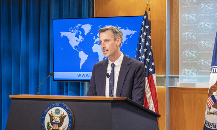   Les États-Unis proposent une réunion tripartite à l