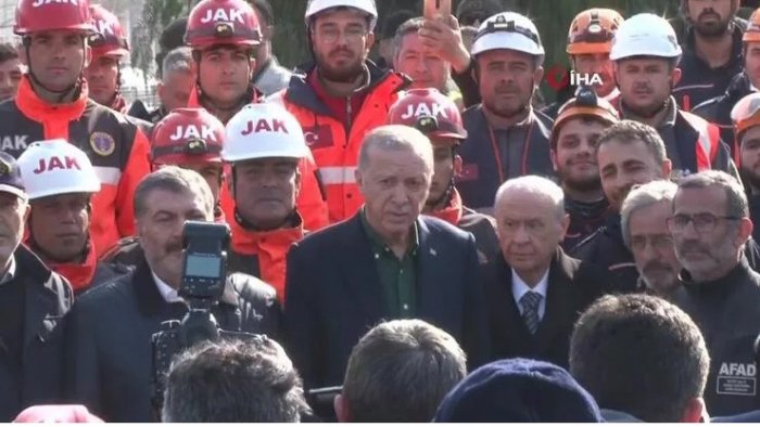    Ərdoğan zəlzələ bölgəsinə getdi    