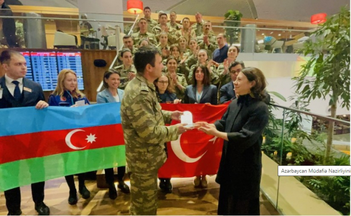 Türkiyədəki bir qrup azərbaycanlı həkimə təşəkkürnamələr verilib
Türkiyədəki bir qrup azərbaycanlı həkimə təşəkkürnamələr verilib