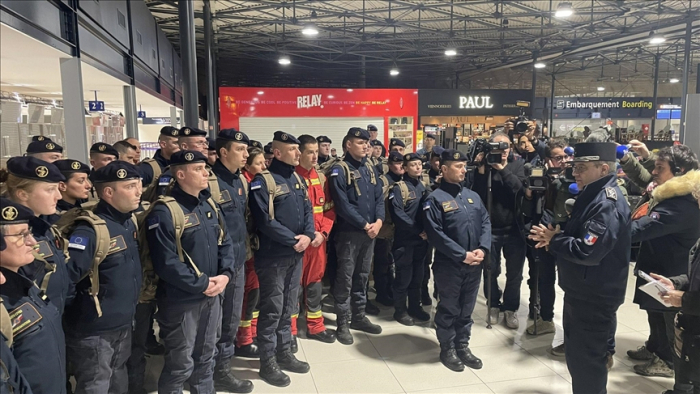 Türkiye/Séisme : les avions de l’armée française arrivent à Adana avec secouristes et fournitures à bord