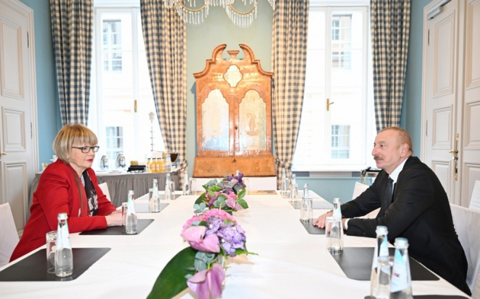   El presidente Ilham Aliyev se reunió con la secretaria general de la OSCE en Munich  