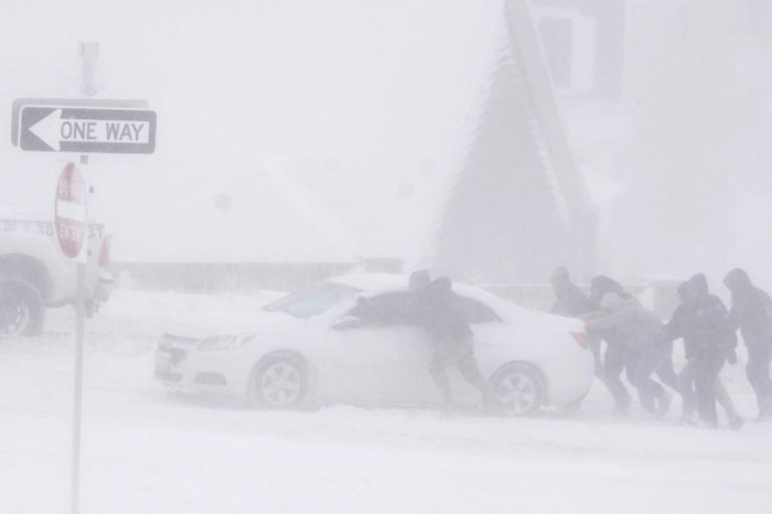 Une vaste tempête hivernale frappe les USA