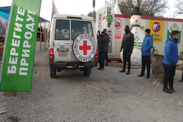 4 véhicules du CICR ont traversé la route Latchine-Khankendi