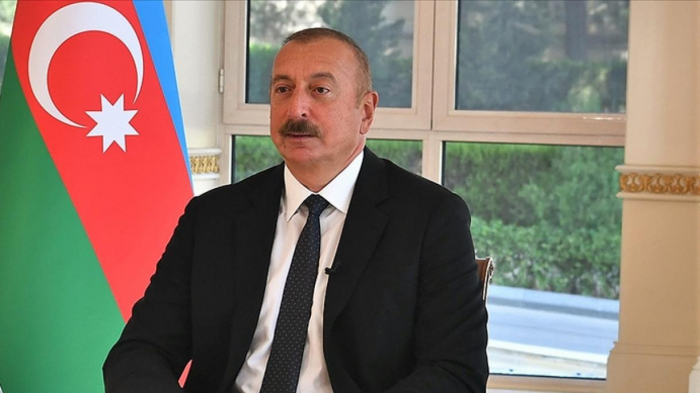 Prezident: "Zəngəzur dəhlizinin hər iki başında, Laçın rayonu ilə Ermənistan arasındakı sərhəddə nəzarət-buraxılış məntəqələri yaradılmalıdır" Prezident: "Zəngəzur dəhlizinin hər iki başında, Laçın rayonu ilə Ermənistan arasındakı sərhəddə nəzarət-buraxılış məntəqələri yaradılmalıdır"