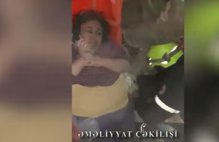 FHN-in xilasediciləri 50 yaşlı qadını 120 saat sonra sağ çıxardı - VİDEO
FHN-in xilasediciləri 50 yaşlı qadını 120 saat sonra sağ çıxardı - VİDEO