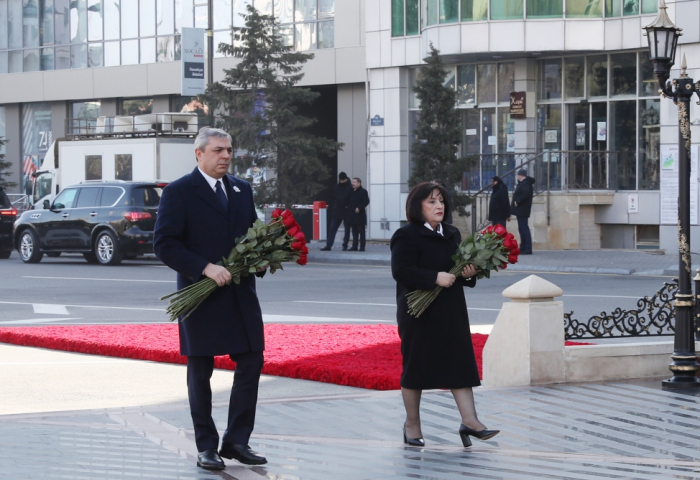   Des représentants d’État et de gouvernement visitent le mémorial du génocide de Khodjaly -   Photos    