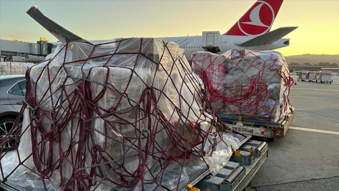 Une aide américaine de 500 tonnes pour les personnes touchées par le tremblement de terre en Türkiye