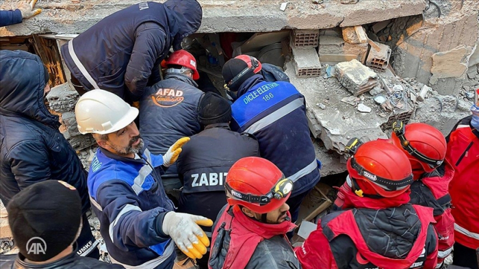 Türkiye/Séisme : 6 personnes, dont un enfant, sauvées de sous les décombres