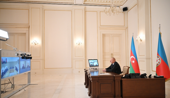  Ilham Aliyev s’entretient par visioconférence avec le ministre turc de l’Éducation nationale et un groupe de parlementaires turcs 
