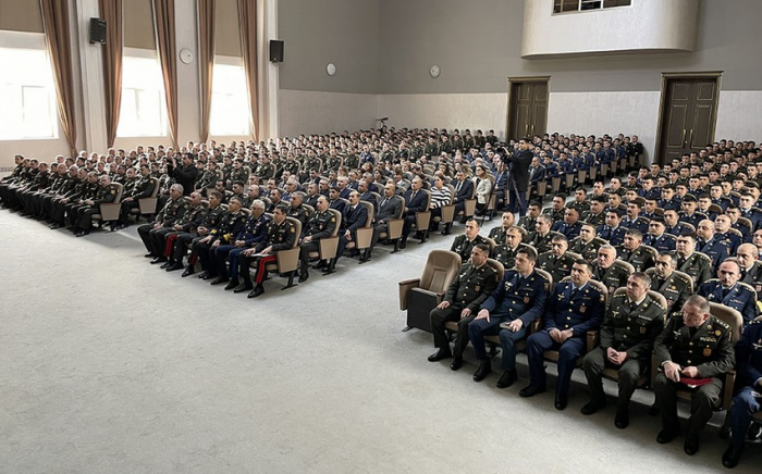 Heydər Əliyev adına Hərbi İnstitutun 105 illiyi qeyd olunub
Heydər Əliyev adına Hərbi İnstitutun 105 illiyi qeyd olunub