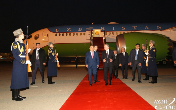   Uzbek President arrives in Azerbaijan  