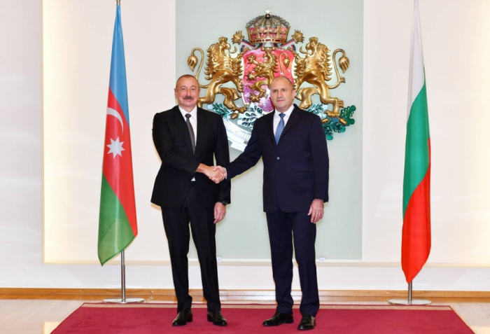   Presidente de Azerbaiyán felicita a Rumen Radev  