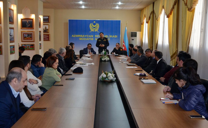 Azerbaijani MoD conducts meeting with media representatives