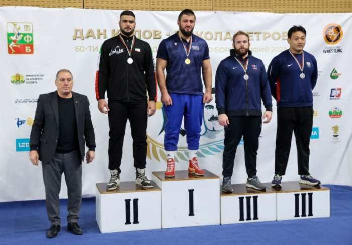 Azerbaijani freestyle wrestlers bring home four medals from Bulgaria