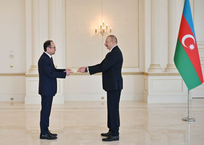  President Ilham Aliyev receives credentials of newly appointed ambassador of Bulgaria 