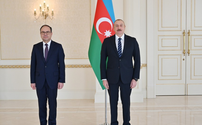 "Azərbaycanla Bolqarıstan yaxın və strateji tərəfdaşdır" - İlham Əliyev
"Azərbaycanla Bolqarıstan yaxın və strateji tərəfdaşdır" - İlham Əliyev