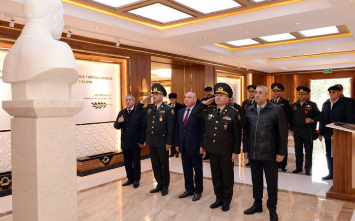   Es fand ein Treffen mit den Militärführern der allgemeinbildenden Sekundarschulen im Militärgymnasium statt   - FOTOS und VIDEO    